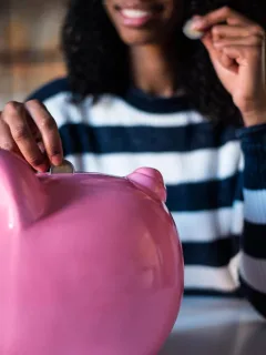 A kid learning about Financial Literacy for Young People.