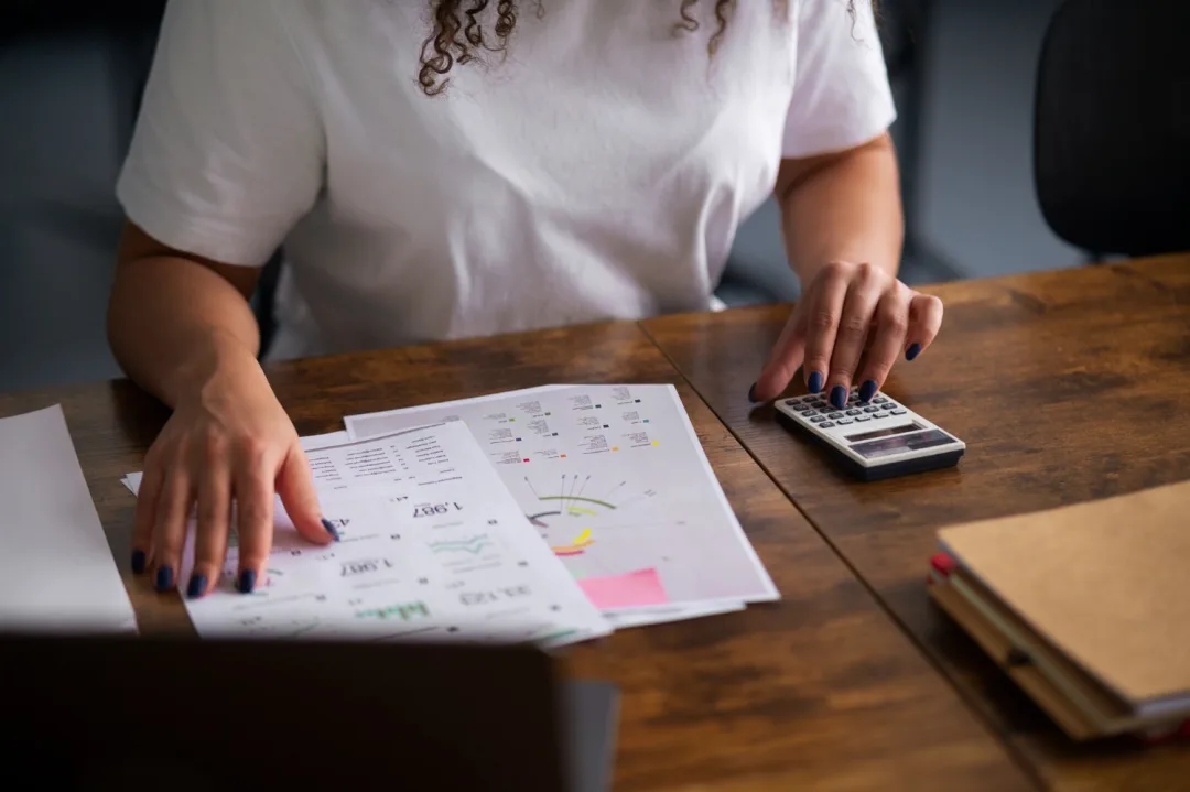 Woman using Budgeting Methods in her finances.