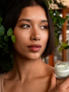 The Best Skincare Routine for Oily Skin: A Comprehensive Guide - Cover Image