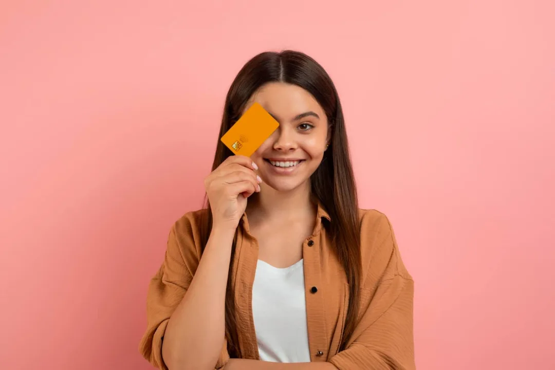 A girl holding her Wells Fargo Health Advantage.
