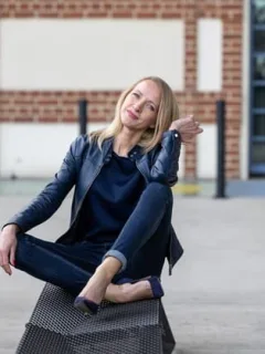 Unlock Effortless Style: 3 Essential Outfit Formulas for Women - Cover Image