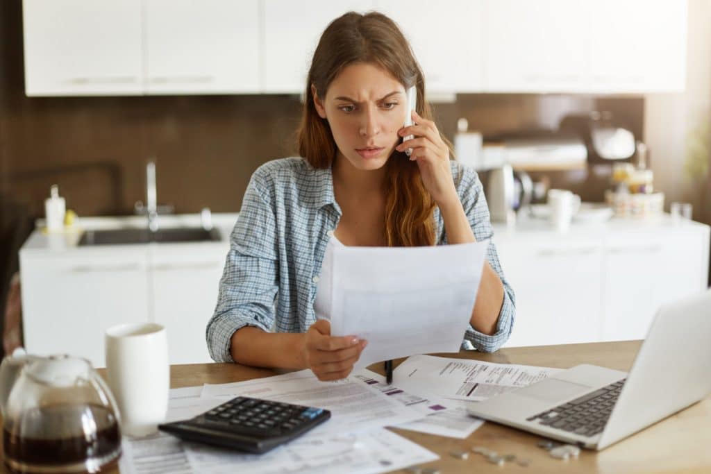 How to negotiate credit card debt? Follow these tips!