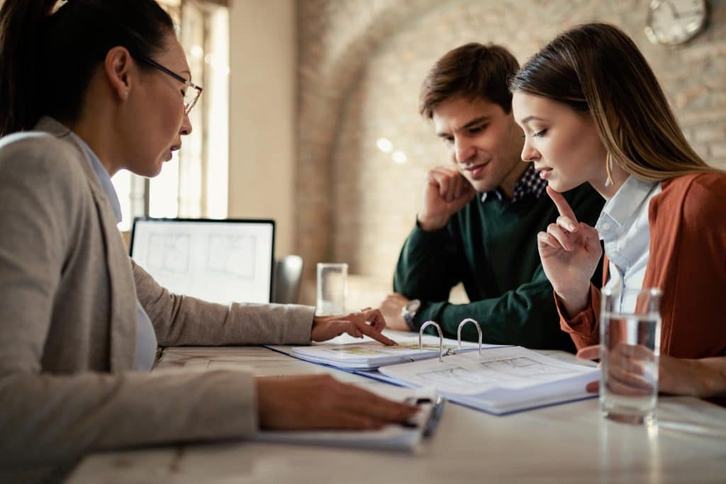 Pros and Cons of Personal Loans: Find Out if It’s a Good Option for You