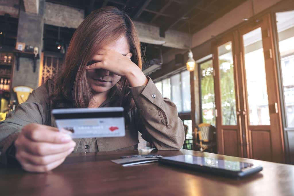 Common pitfalls leading to high credit card debt