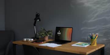 Ambientes de estudo e trabalho no quarto