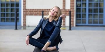 Unlock Effortless Style: 3 Essential Outfit Formulas for Women - Cover Image