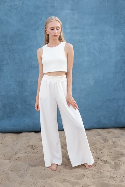 Athflow Style: The Comfortable & Chic Trend of 2025