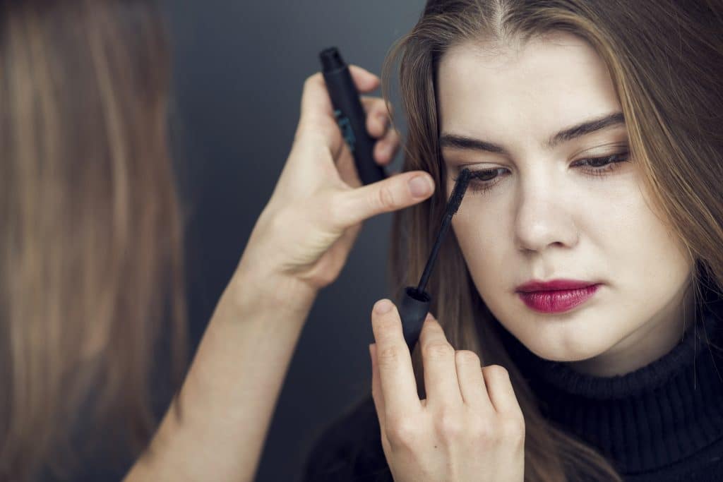 Lived-in smoky eye makeup: your guide to perfection